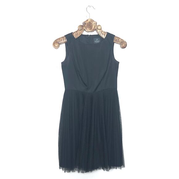 Adrianna Papell Pleated Polka Dot Tulle Black Dress Sleeveless Round Neck 4P - Picture 1 of 8